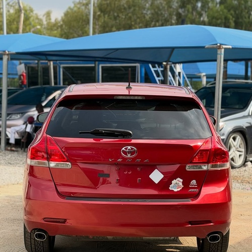 Low Mileage Toyota Venza 2010– Foreign Used 