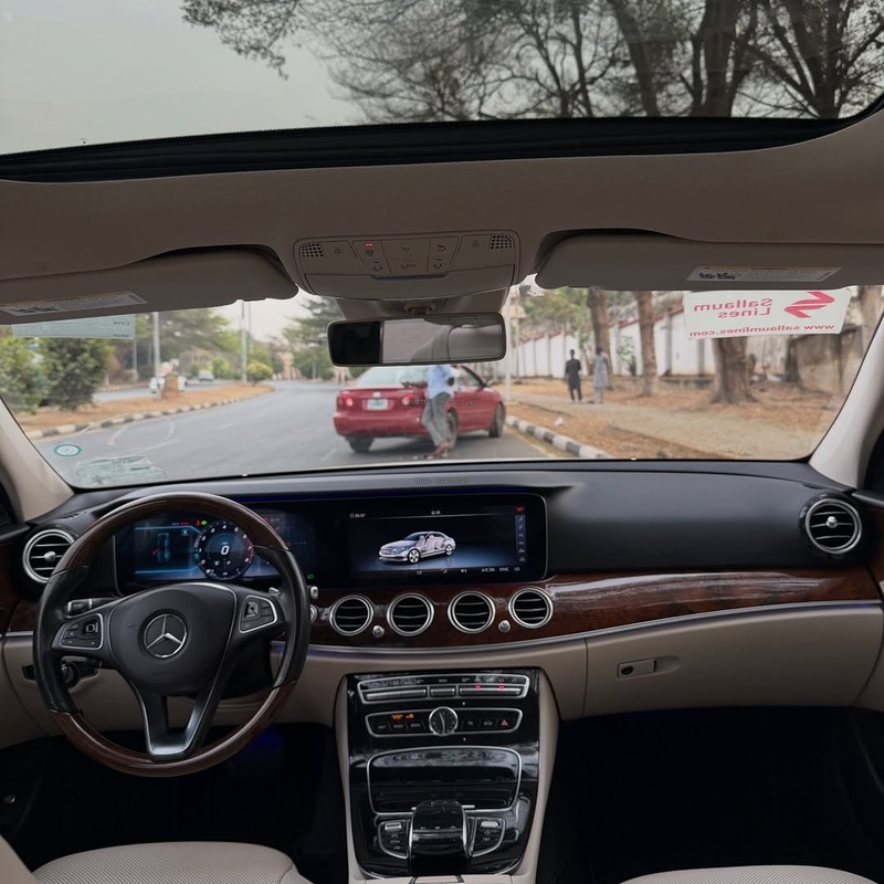 Mercedes Benz E400 2018 FOREIGN USED – Don’t Miss Out image