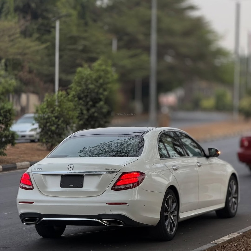 Mercedes Benz E400 2018 FOREIGN USED – Don’t Miss Out image