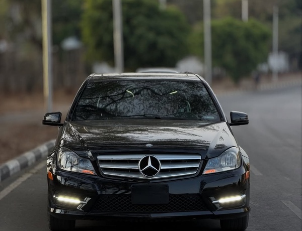 Foreign Used Mercedes-Benz C300 2012 for Sale In Abuja