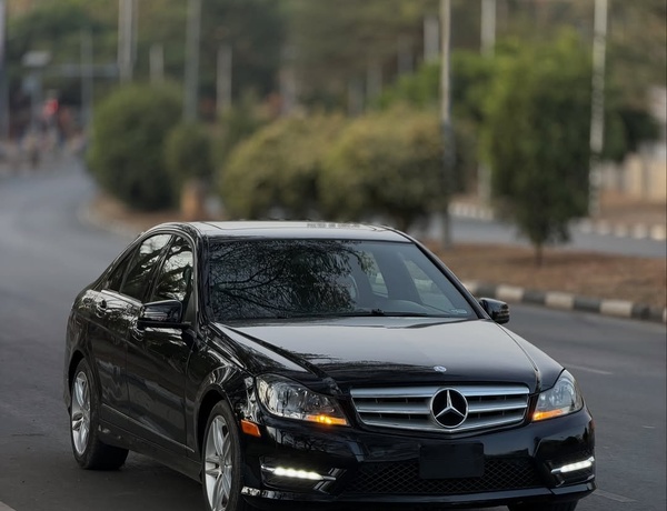 Foreign Used Mercedes-Benz C300 2012 for Sale In Abuja