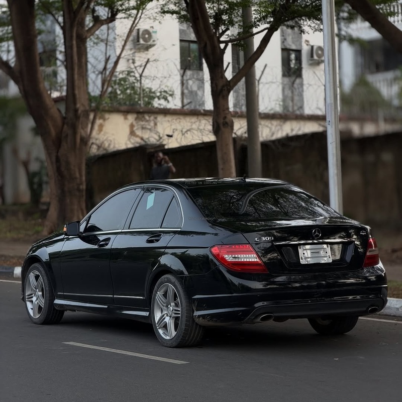 Luxury & Comfort – Mercedes-Benz C300 2009 – Foreign Used Available Now image