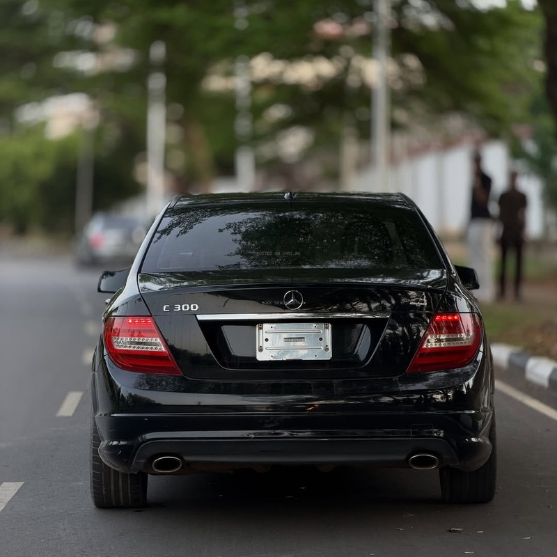 Luxury & Comfort – Mercedes-Benz C300 2009 – Foreign Used Available Now image