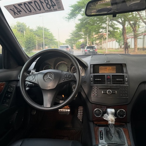 Luxury & Comfort – Mercedes-Benz C300 2009 – Foreign Used Available Now