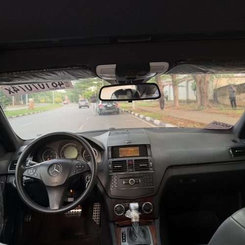 Luxury & Comfort – Mercedes-Benz C300 2009 – Foreign Used Available Now