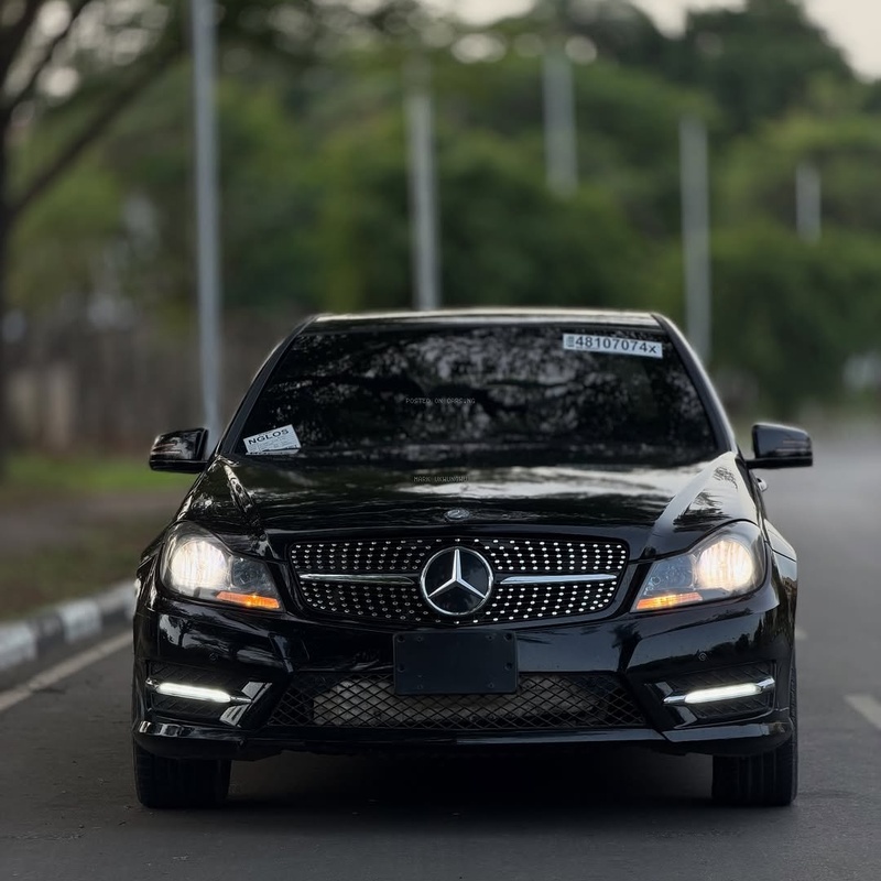 Luxury & Comfort – Mercedes-Benz C300 2009 – Foreign Used Available Now image