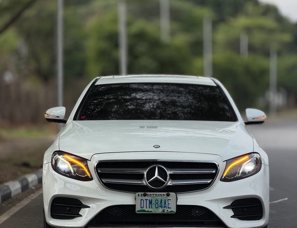 LUXURY MERCEDES-BENZ E300 2016  FOR SALE – FOREIGN USED, FULLY LOADED