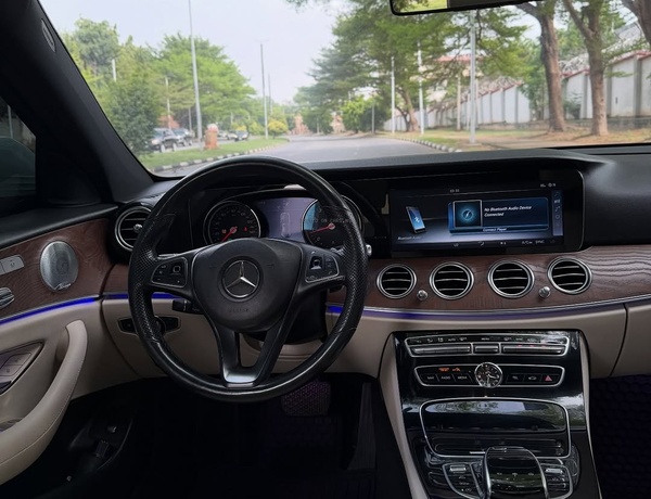 LUXURY MERCEDES-BENZ E300 2016  FOR SALE – FOREIGN USED, FULLY LOADED