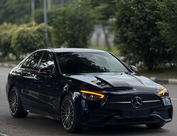 MERCEDES-BENZ C300 2023 FOR SALE