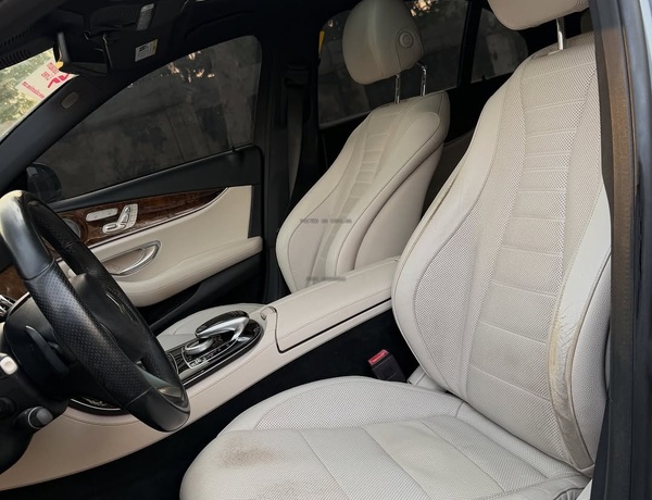Foreign Used  2018 Mercedes Benz E400 for Sale In Abuja
