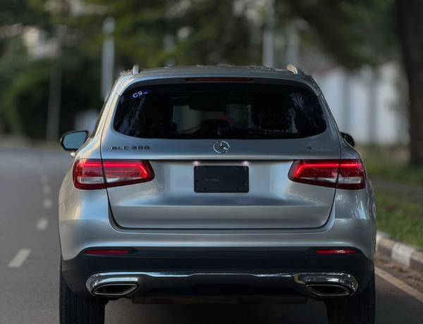 Foreign Used Mercedes-Benz GLC300 2017 in Abuja