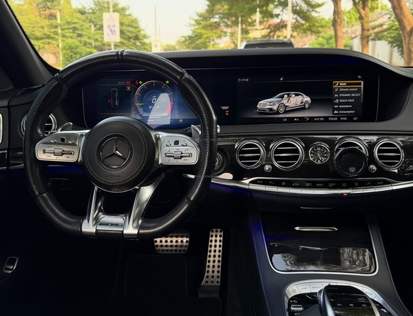 MERCEDES BENZ S63 AMG 2020– HIGH PERFORMANCE LUXURY SEDAN