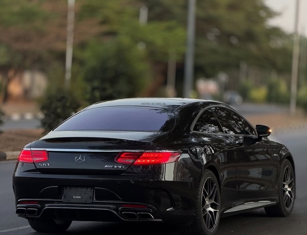 Foreign Used Mercedes-Benz S63 AMG 2015 for Sale In Abuja