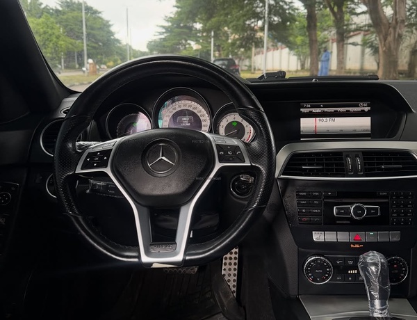 MERCEDES-BENZ C300 2014 FOR SALE