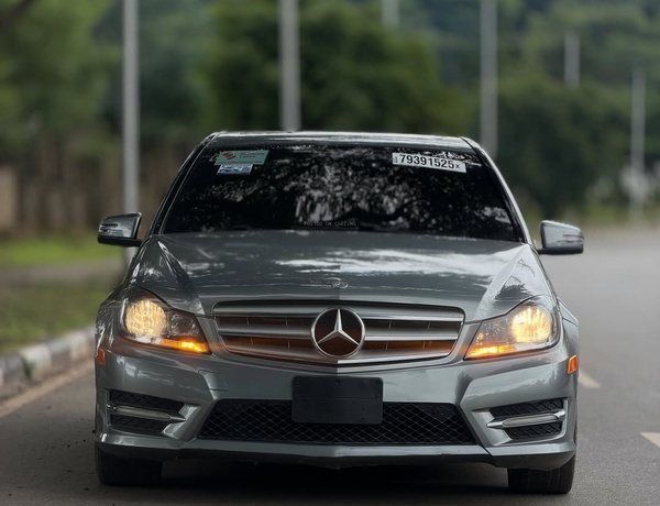 MERCEDES-BENZ C300 2014 FOR SALE