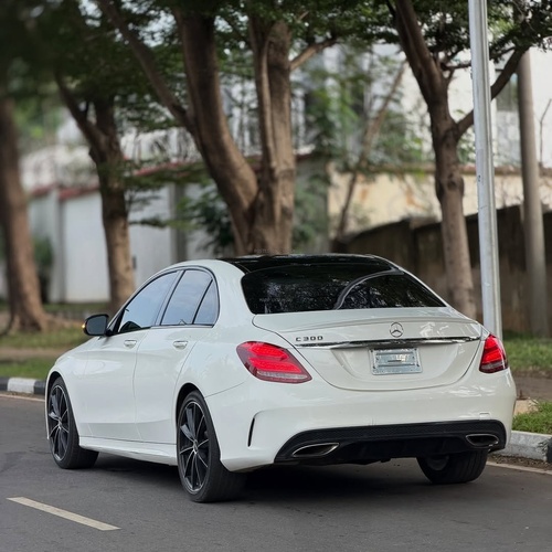  Mercedes-Benz C300 (2017) – Foreign Used🔥 Premium Comfort & Smooth Performance
