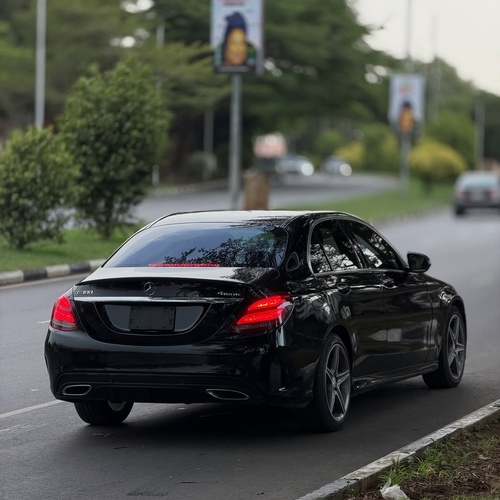2015 MERCEDES-BENZ C300 – FOREIGN USED | EXECUTIVE LUXURY SEDAN 