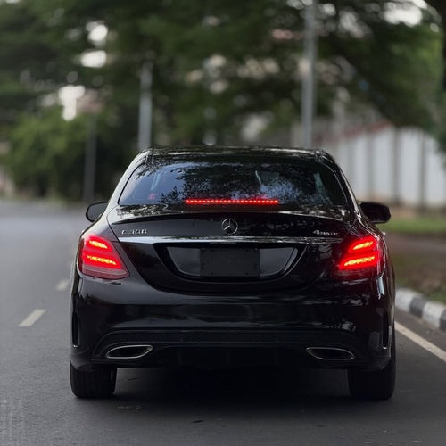 2015 MERCEDES-BENZ C300 – FOREIGN USED | EXECUTIVE LUXURY SEDAN 
