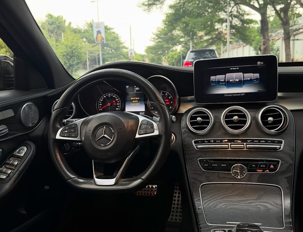 2015 MERCEDES-BENZ C300 – FOREIGN USED | EXECUTIVE LUXURY SEDAN 