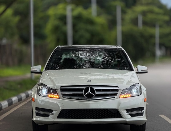 Foreign Used Mercedes Benz C350 2013  Luxury, Comfort & Smooth Performance