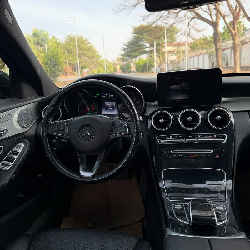Mercedes Benz C400 2015 Foreign Used 🚘 Smooth Ride, Premium Finish image