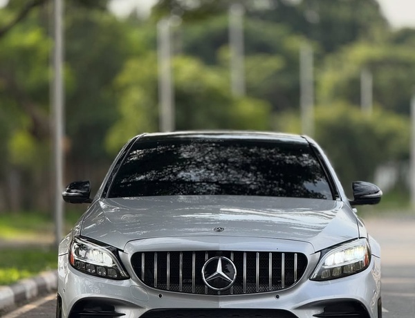 MERCEDES BENZ C43 AMG 2020 – FOREIGN USED, EXTREMELY NEAT