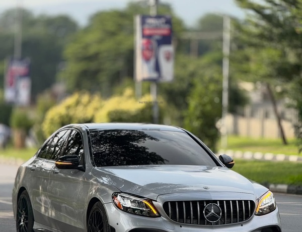 MERCEDES BENZ C43 AMG 2020 – FOREIGN USED, EXTREMELY NEAT