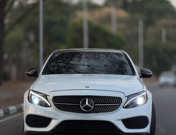 Foreign Used Mercedes Benz C450  2016 for Sale In Abuja