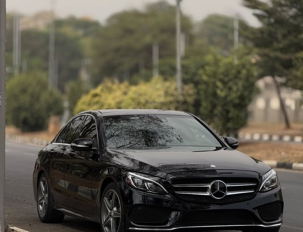 Foreign Used Mercedes Benz C400 2015 for Sale In Abuja