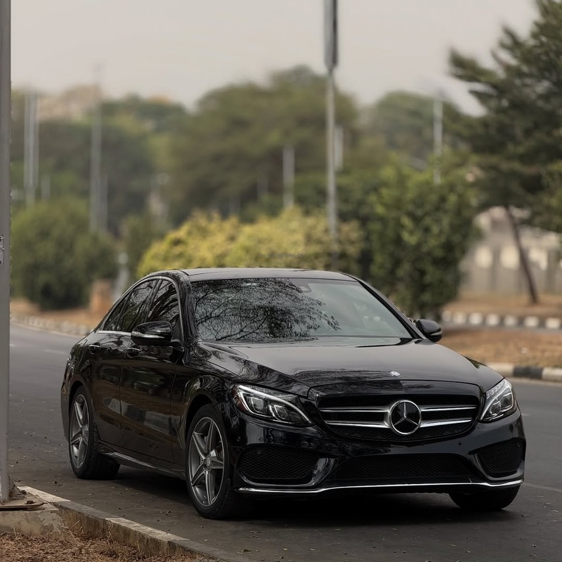 Foreign Used Mercedes Benz C400 2015 for Sale In Abuja image