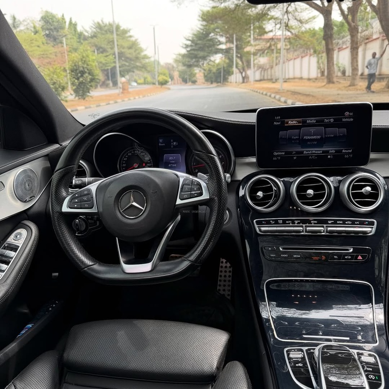 Foreign Used Mercedes Benz C400 2015 for Sale In Abuja image