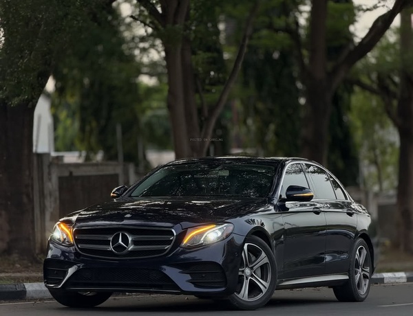 Mercedes-Benz E300 (2017)  Foreign Used 🔥 Limited Offer, Inspection Welcome