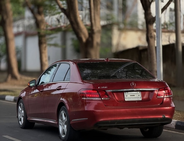 2015 MERCEDES-BENZ E350 – FOREIGN USED – Super Sharp Luxury Ride