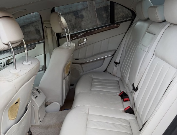 2015 MERCEDES-BENZ E350 – FOREIGN USED – Super Sharp Luxury Ride
