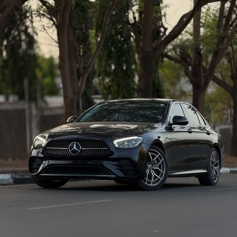 Mercedes-Benz E450 2021  – Luxury Meets Performance image