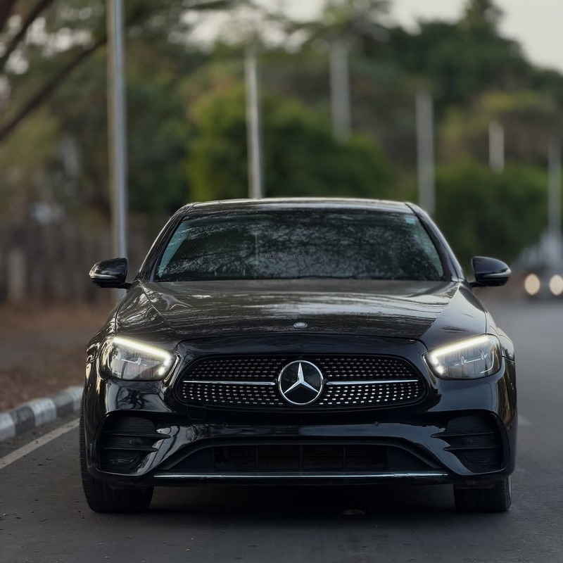 Mercedes-Benz E450 2021  – Luxury Meets Performance image