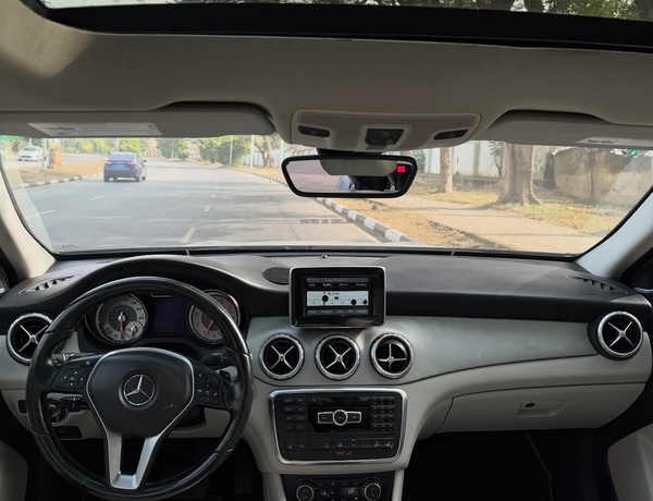 Foreign Used Mercedes Benz GLA250 2015 model for Sale In Abuja