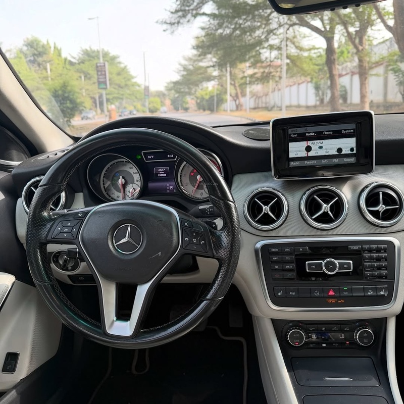Foreign Used Mercedes Benz GLA250 2015 model for Sale In Abuja image