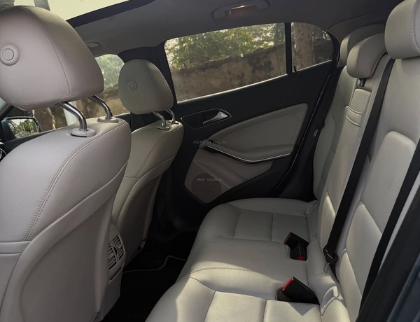 Foreign Used Mercedes Benz GLA250 2015 model for Sale In Abuja