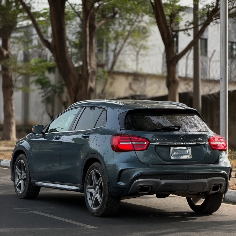 Foreign Used Mercedes Benz GLA250 2015 model for Sale In Abuja image
