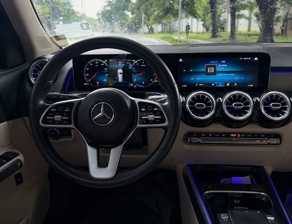 Mercedes-Benz GLB250 (2021) – Foreign Used In Ibadan
