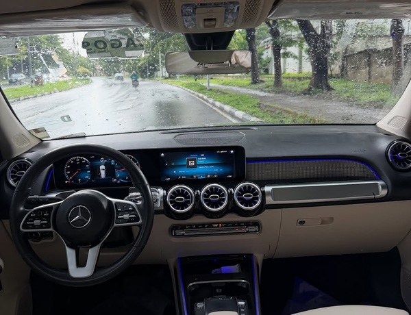 Mercedes-Benz GLB250 (2021) – Foreign Used In Ibadan