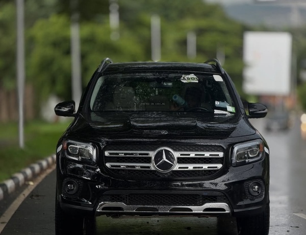 Mercedes-Benz GLB250 (2021) – Foreign Used In Ibadan