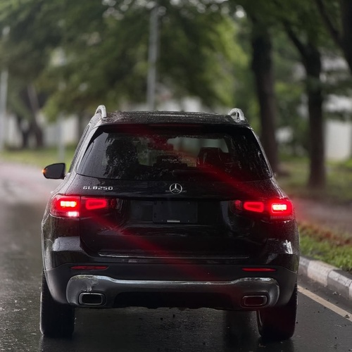 Mercedes-Benz GLB250 (2021) – Foreign Used In Ibadan