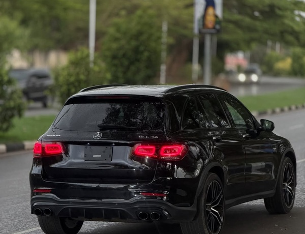 2021 MERCEDES-BENZ GLC43 AMG – FOREIGN USED | SPORT LUXURY SUV