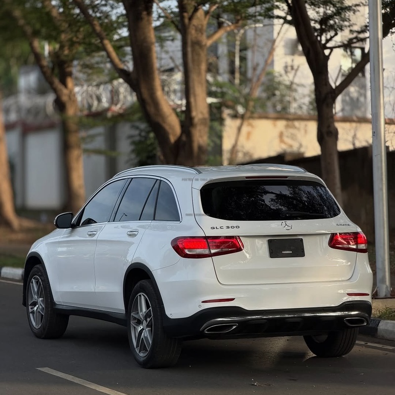 Mercedes-Benz GLC300 (2016) – Foreign Used  Premium SUV, Excellent Condition image