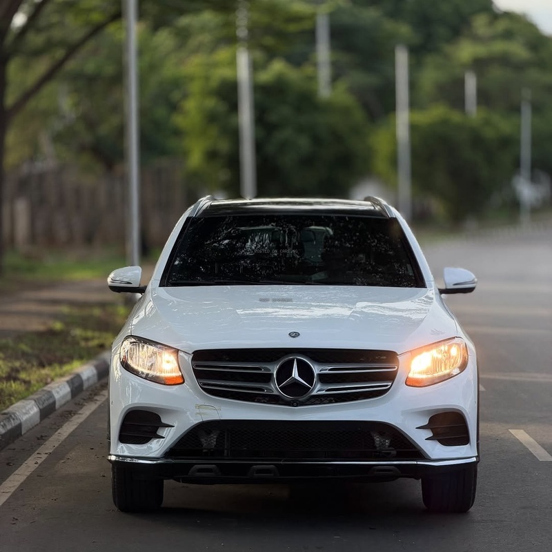 Mercedes-Benz GLC300 (2016) – Foreign Used  Premium SUV, Excellent Condition image