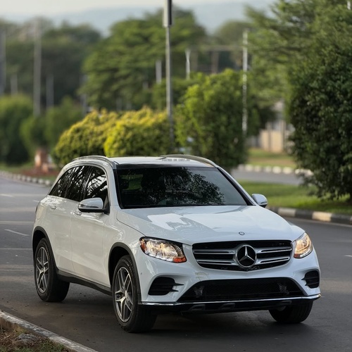 Mercedes-Benz GLC300 (2016) – Foreign Used  Premium SUV, Excellent Condition