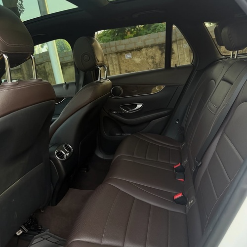 Mercedes-Benz GLC300 (2016) – Foreign Used  Premium SUV, Excellent Condition