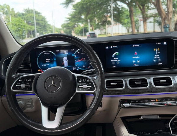 MERCEDES-BENZ E350 2015 FOR SALE  – Foreign Used, Clean & Well Maintained